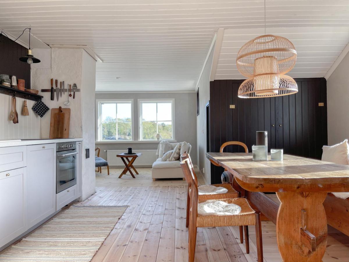 Lovely, Bright Apartment Overlooking Nature Fiskebäckskil Kültér fotó