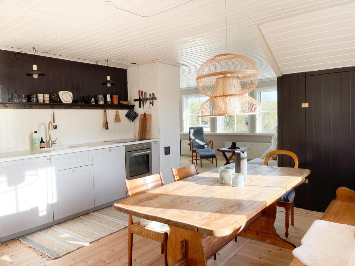 Lovely, Bright Apartment Overlooking Nature Fiskebäckskil Kültér fotó